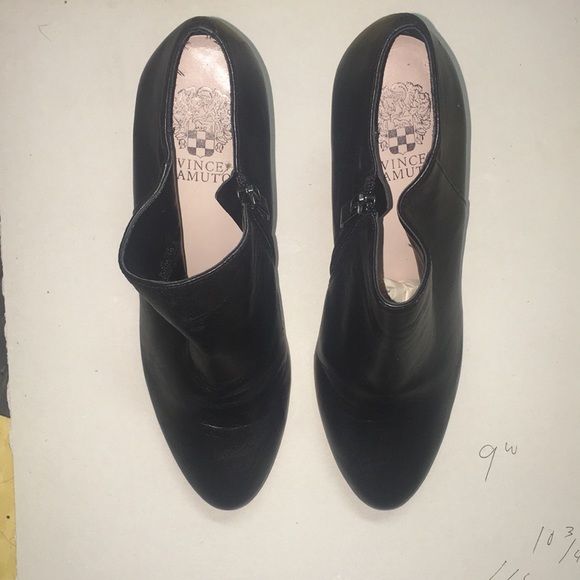 Vince Camuto Vive Ankle Black Boots - Picture 7 of 8